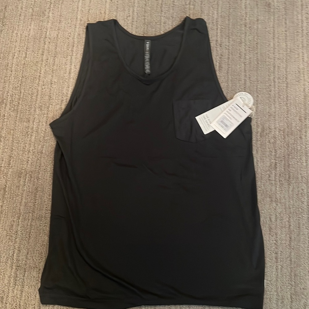 NWT Vuori Mens Tradewinds Performance Tank